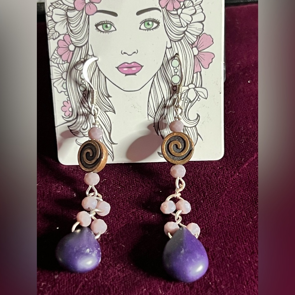*Enchanted Bloom: Captivating Sterling Silver Earrings**